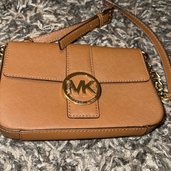 Michael Kors Brown Crossbody Bag with Pebbled Leather - Picture 2 of 10